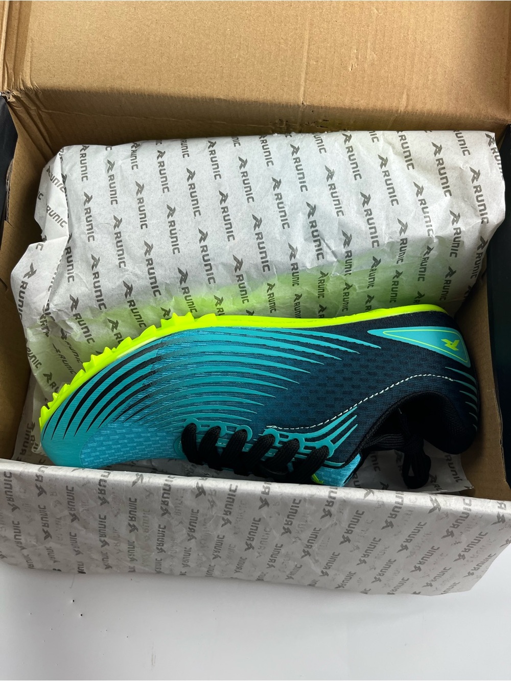 RUNIC Race-C4 Track & Biking Shoes Size M6.5. W8